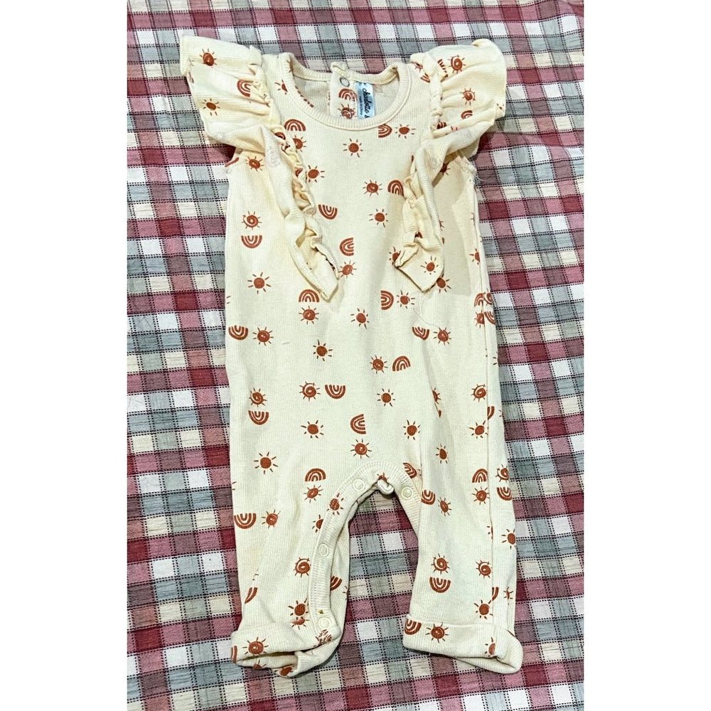 Charlotte & Star romper one piece rainbows and suns 3-6M